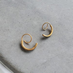 Single Piercing 18K Gold Plated Stainless Steel Fake Double Hoop Earrings Spiral Earrings Double Piercing Illusion Hypoallergenic Waterproof