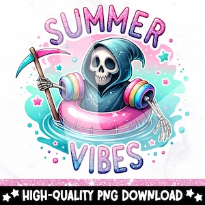 Puede incluir: Un esqueleto de dibujos animados con una túnica negra con capucha flota en un flotador inflable rosa y azul con detalles de arcoíris. El esqueleto sostiene una guadaña en una mano y está rodeado de agua azul con estrellas rosas y azules. El texto "SUMMER VIBES" está escrito en letras brillantes debajo del esqueleto.