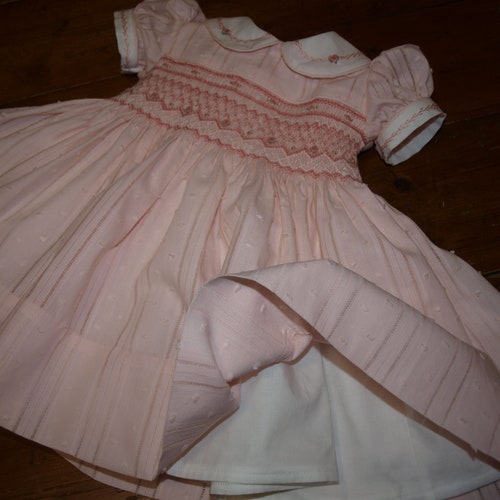Hand Smocked and Embroidered Pink Clipped Spot Cotton Baby Girls shops Dress Size 3-6 months