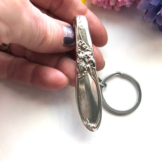 Vintage Silver Purse Hook Key Finder Key Holder Ring Upcycle Pocket Keychain  Silverplate Silverware Ballad Country Lane - Etsy | Silver purses, Purse  hook, Purse charms