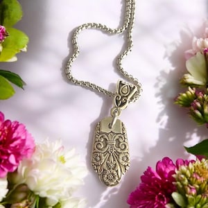 Precious Spoon Necklace | Spoon Pendant | Silverware jewelry | Vintage Flatware Pendant , 1948 Necklace, Silver flower, upcycled spoon,