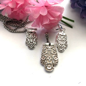 Precious Spoon Necklace and earring set | Silverware jewelry |Precious Vintage Flatware Pendant | Vintage Necklace| spoon jewelry