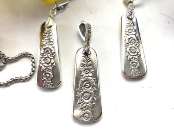 Royal Rose pendant and earrings set,  Royal rose spoon pendant, spoon necklace, silverware jewelry, spoon jewelry, 1939. royal rose earrings