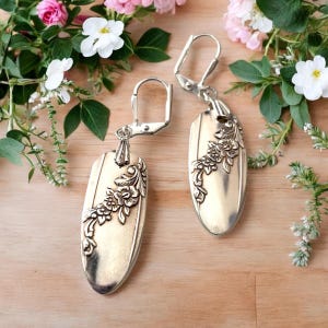 silverware earrings, Queen Bess spoon earrings, earrings, spoon jewelry, upcycled earrings, flatware earrings, Queen Bess silver earrings,