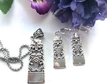 Coronation pendant and earrings set, Coronation pendant, spoon necklace, silverware jewelry, spoon jewelry, 1936 gift, Coronation earrings