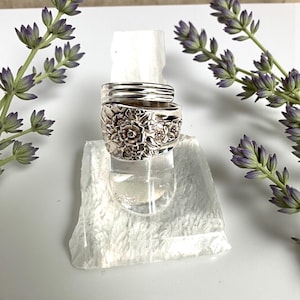 Vintage Jubilee Silverware Spoon Ring: Floral Spiral Design