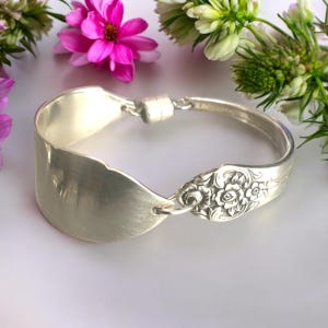Butter knife Bracelet, silverware bracelet, spoon  bracelet|spoon jewelry, silverware jewelry vintage butter knife, plantation butter knife
