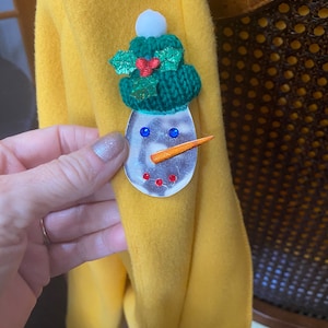 Snowman pin/brooch,  spoon snowman, handmade pin, gift under 20, Christmas pin, winter pin, handmade snowman