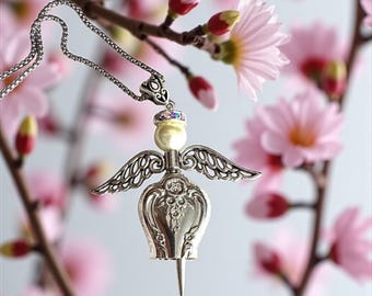 Collana con angelo in argento: gioielli commemorativi, ciondolo con campanella dell'armonia