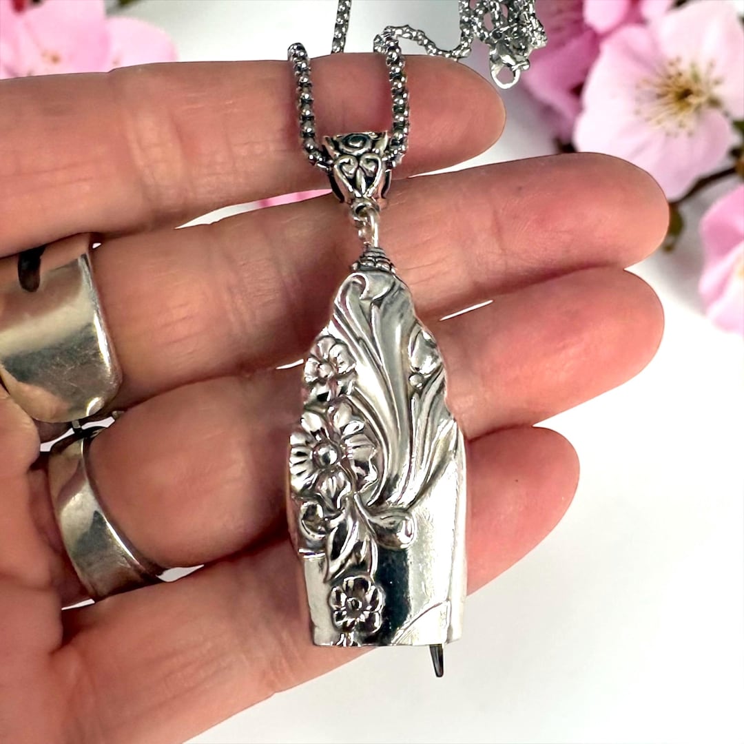 小物 silver design chain bell motif arabesque il_1080xN.7895318479_9a5i.jpg