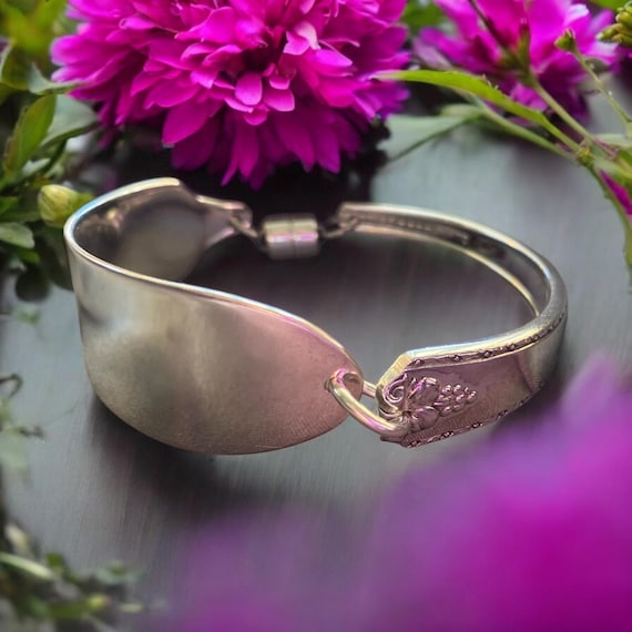 Vintage Silver Plated Butter Knife Bracelet: Handmade Spoon