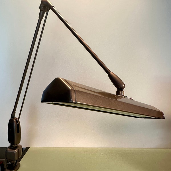 Vintage Industrial DAZOR 2134 Magic Floating Florescent Articulating Desk Lamp w/ Clamp