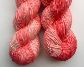 Hand Dyed Yarn. Variegated. Orange . Merino. Gigi Bonin. Drink It In Light