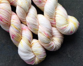 Hand Dyed Yarn. Fingering Wght. 400 yds. What The Speck. Gigi Bonin