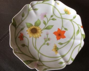 Vintage Hand Painted Fitz and Floyd Leaf Shape Small Plate Dish Made in Korea AS-IS