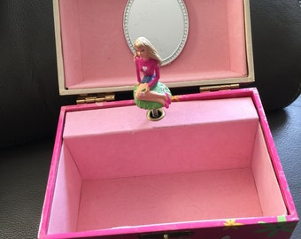barbie musical jewelry box