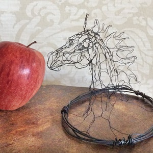 4in Wire Sculpture Horse Head by Elizabeth Berrien zdjęcie 2