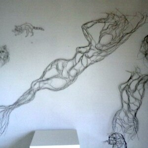 Wire Wall Art 7ft Mermaid by Elizabeth Berrien, internationally acclaimed wire sculptor 画像 4