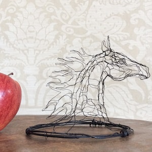 4in Wire Sculpture Horse Head by Elizabeth Berrien 画像 1
