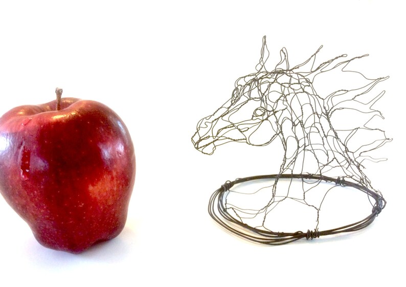 4in Wire Sculpture Horse Head by Elizabeth Berrien zdjęcie 3