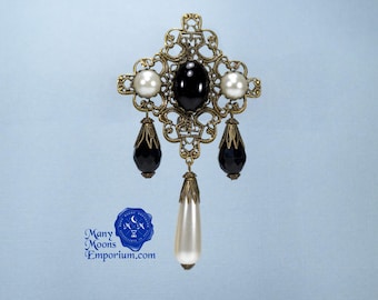 Black Onyx Pearl Brooch: Renaissance Tudor Style Pin; RTS Beatrice