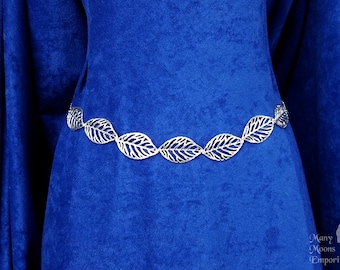 Silver Metal Triple Layered Chain Link Hip Belt - Etsy display picture 1