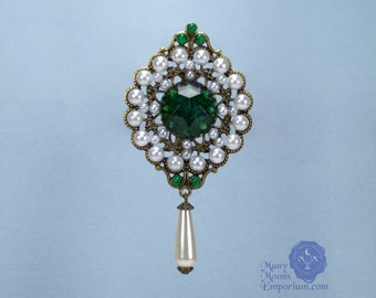 Emerald green brooch, bodice jewelry, pearl brooch, green pin, brooch with pearls, cloak pin, Renaissance, Tudor, Victorian, RTS Emelia