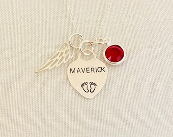 Collar personalizado con pies de bebé, joyería conmemorativa, alas de ángel, regalo por la pérdida de un bebé, regalo de condolencia, madre de un ángel, pérdida de un bebé