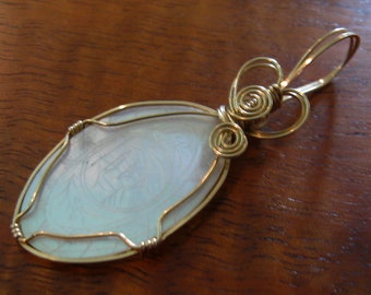 Pendant Vintage MOP Mother of Pearl Gold-Filled Wire-wrapped Oval Game Token