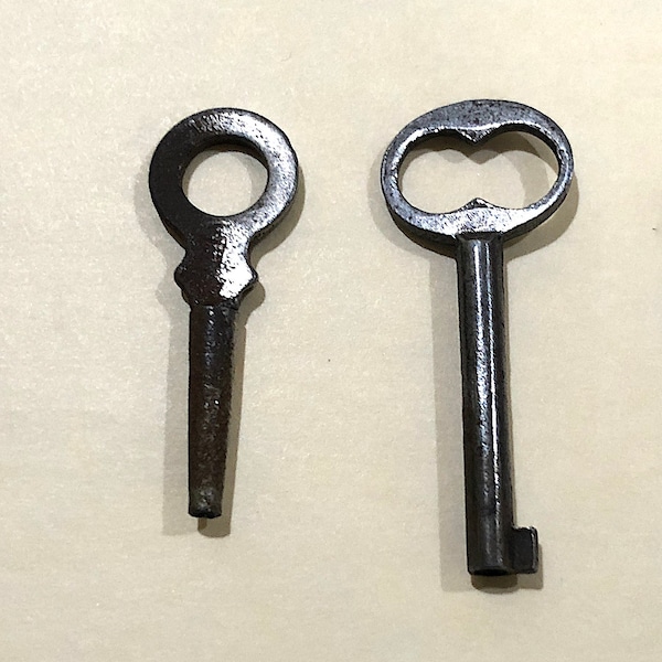 Antique Watch Key OR Mini Jewelry Box Key – CHOOSE ONE