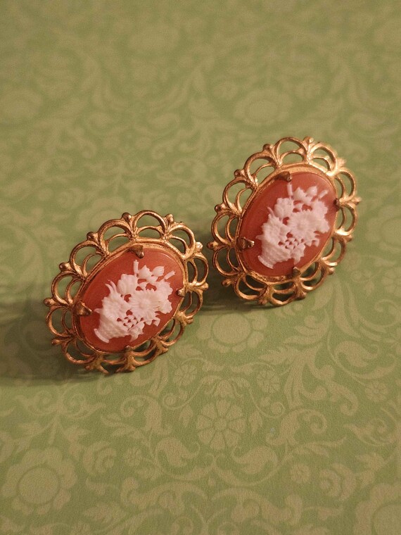 Miriam Haskell signed Basket Cameo Gold Tone Vint… - image 10