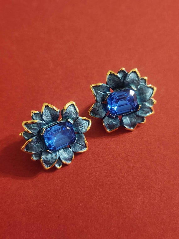Blue Enameled and Rectangular Rhinestone Flower V… - image 15
