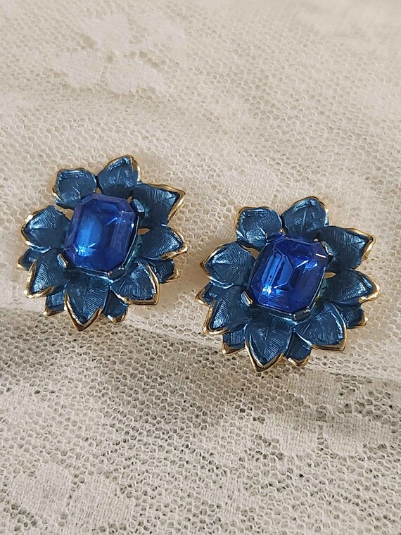 Blue Enameled and Rectangular Rhinestone Flower V… - image 1