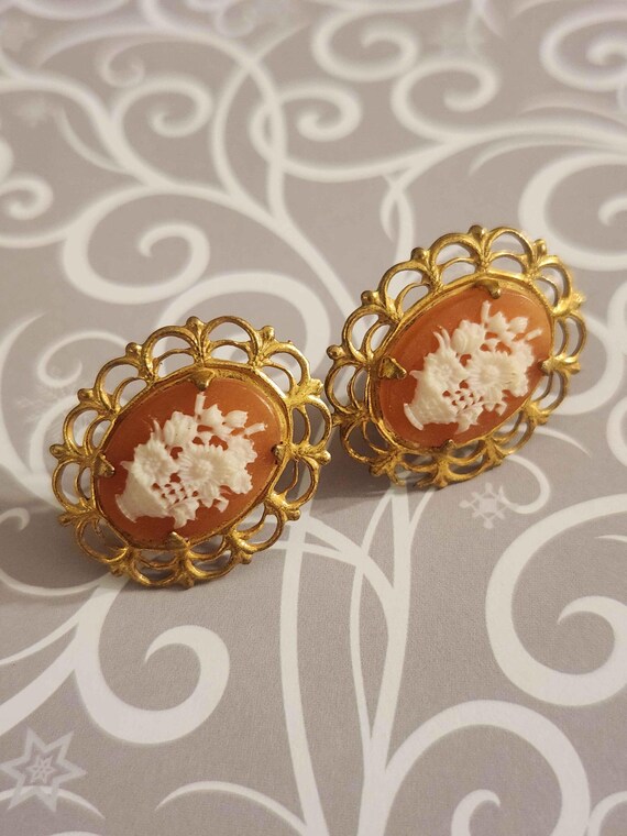 Miriam Haskell signed Basket Cameo Gold Tone Vint… - image 15