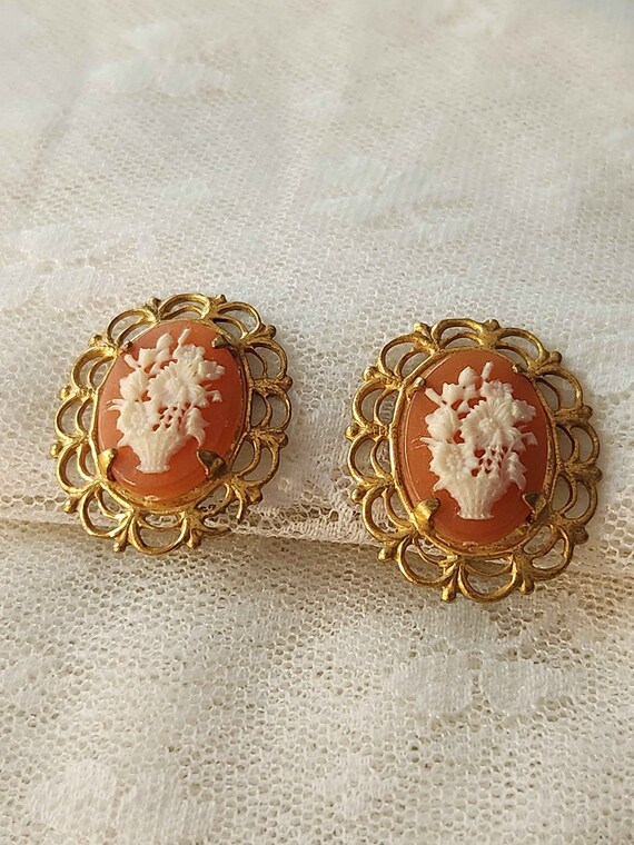 Miriam Haskell signed Basket Cameo Gold Tone Vint… - image 5