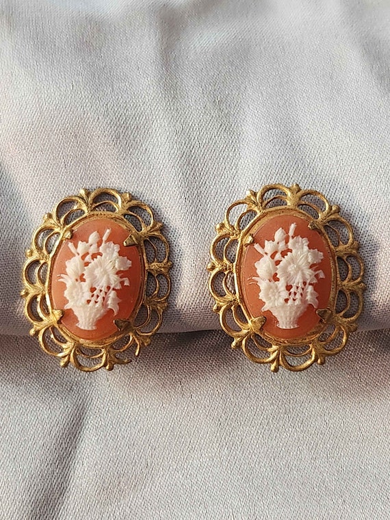 Miriam Haskell signed Basket Cameo Gold Tone Vint… - image 7