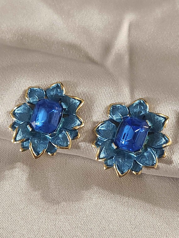 Blue Enameled and Rectangular Rhinestone Flower V… - image 4