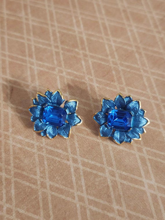 Blue Enameled and Rectangular Rhinestone Flower V… - image 19