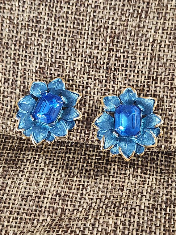 Blue Enameled and Rectangular Rhinestone Flower V… - image 2