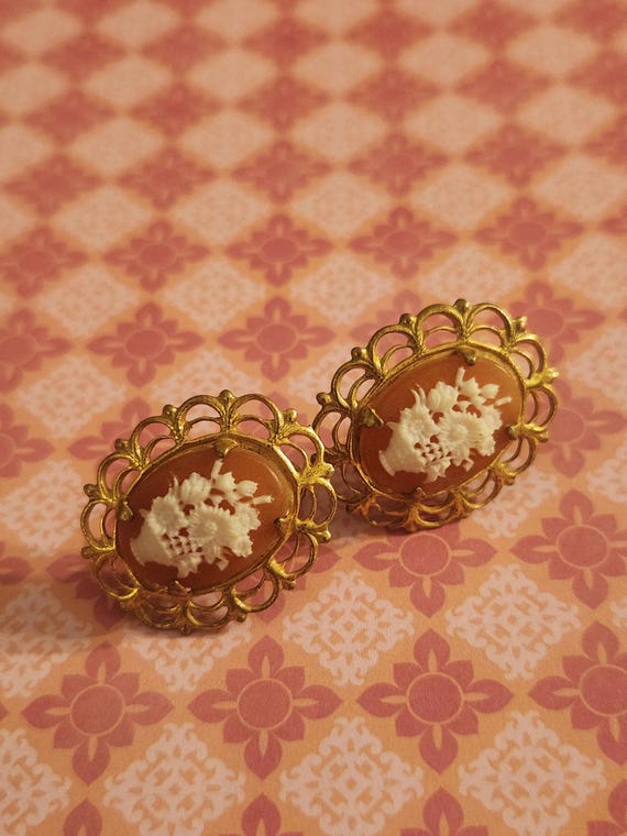 Miriam Haskell signed Basket Cameo Gold Tone Vint… - image 16