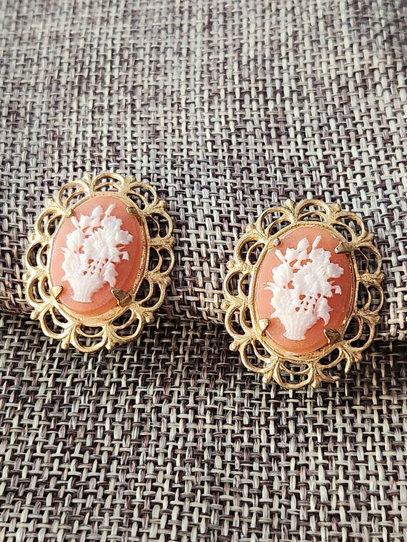 Miriam Haskell signed Basket Cameo Gold Tone Vint… - image 6