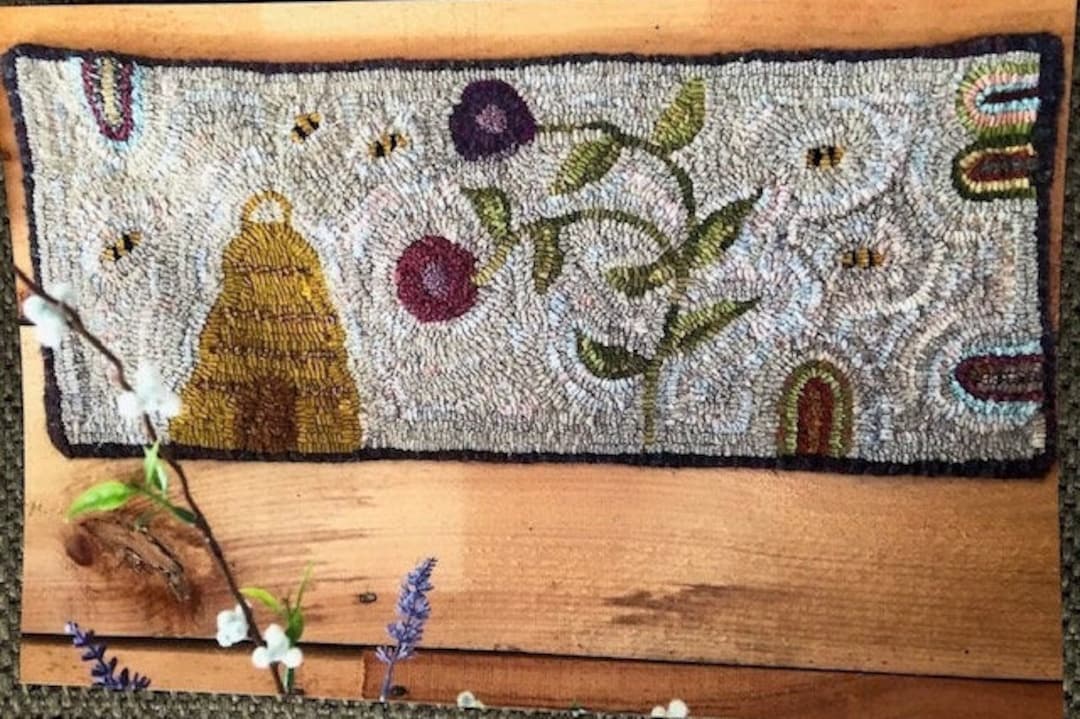 Bee Pattern Rug Honey Bee Garden Rug Hooking Pattern or Kit - Etsy