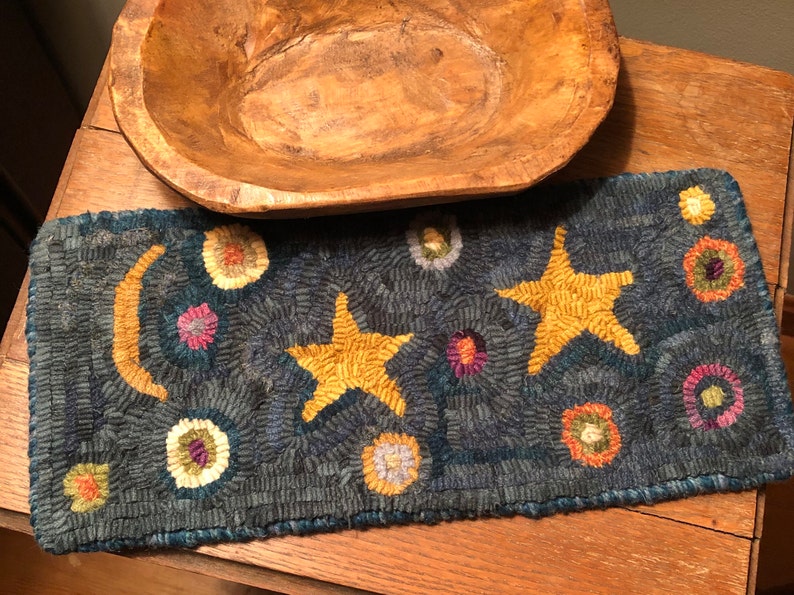 Twinkle rug hooking kit image 1