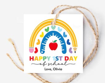 Etiqueta feliz del primer día de clases, etiqueta de regalo de regreso a la escuela, regalo editable del primer día de clases para estudiantes maestros, plantilla de etiquetas de favor en el aula