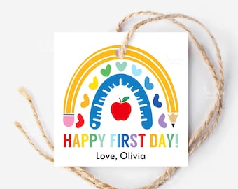 Etiqueta feliz del primer día de clases, etiqueta de regalo de regreso a la escuela, regalo del primer día de clases para estudiantes maestros, etiquetas de favor de aula plantilla editable