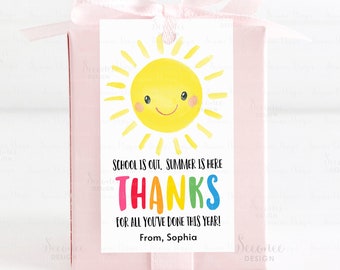 学校が終わり、夏がやってきました。ありがとうギフトタグ。学年末の先生への感謝タグ。夏の先生への感謝タグ。編集可能なテンプレート