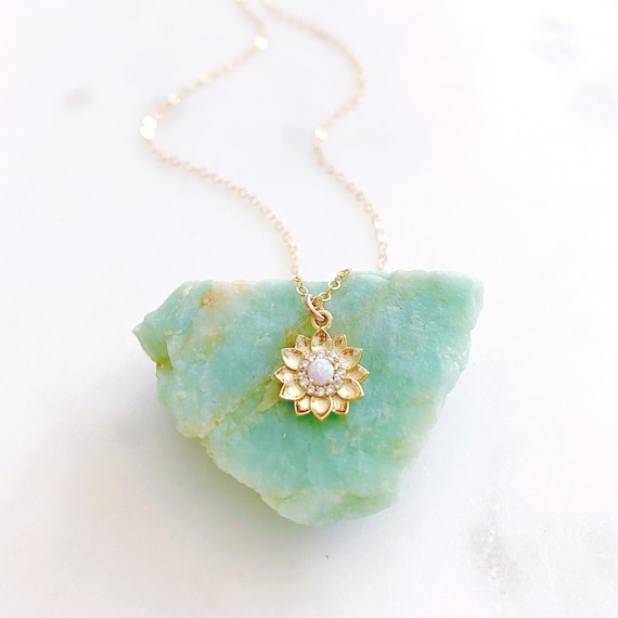 Opal sunflower necklace deals