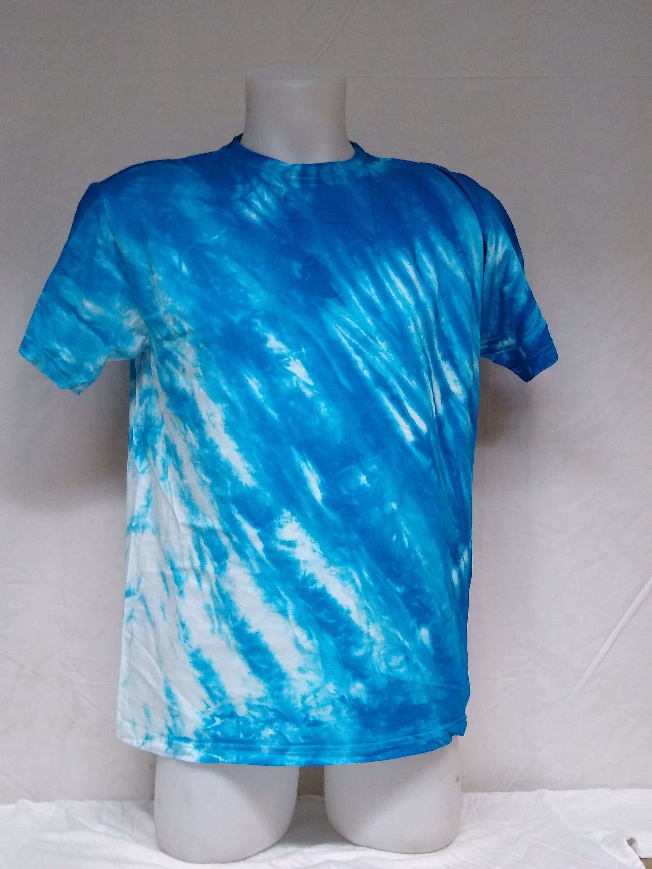 turquoise tie dye shirt