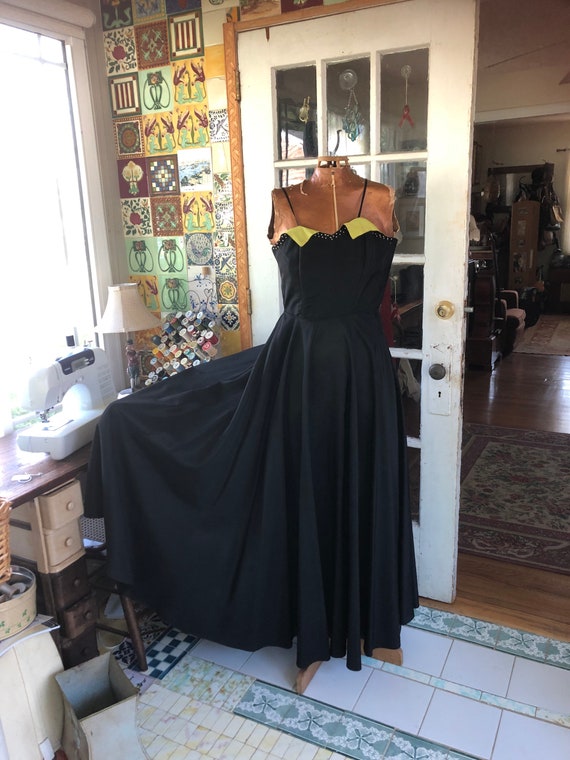 50's XXS formal fit and flare gown