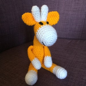 Crochet giraffe, little giraffe toy image 2